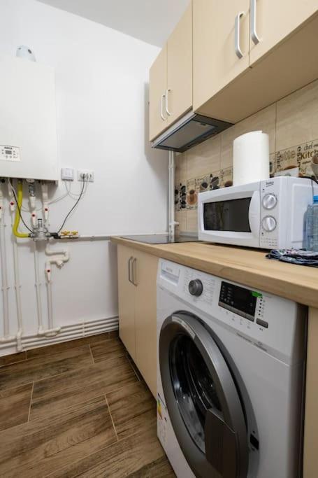 Luxury Radox Apartment Park 1 Bz Buzău Exteriér fotografie