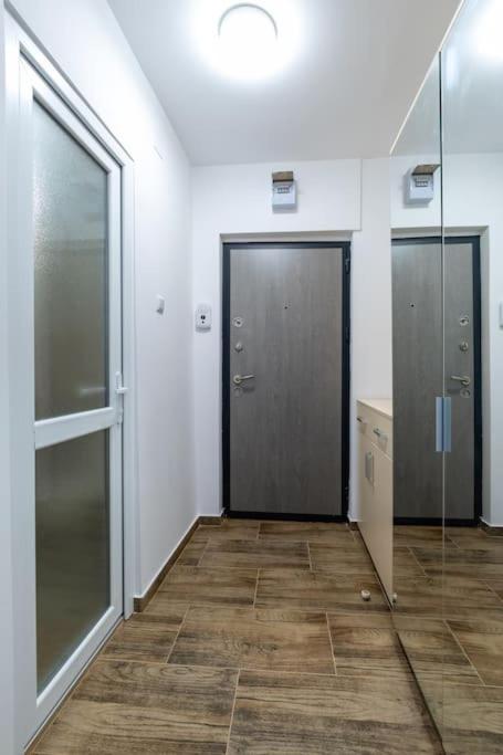 Luxury Radox Apartment Park 1 Bz Buzău Exteriér fotografie
